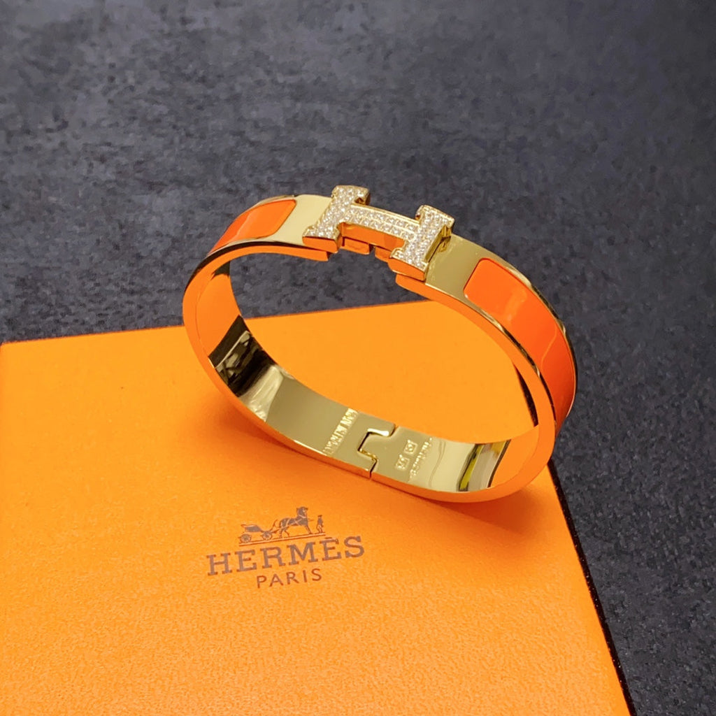 18K Clic Hermes Diamond Bracelet